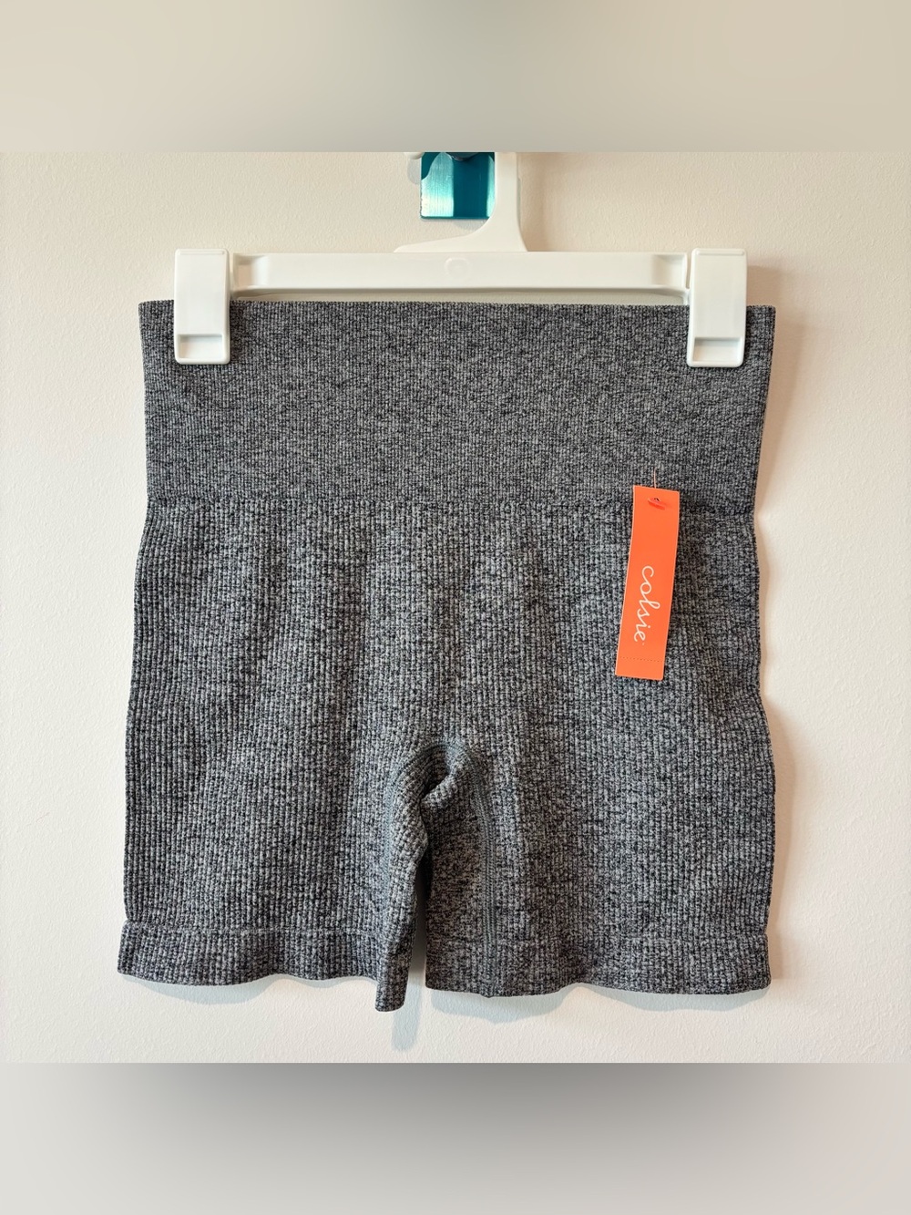 Colsie Women Knitted High rise bike shorts in gray size small